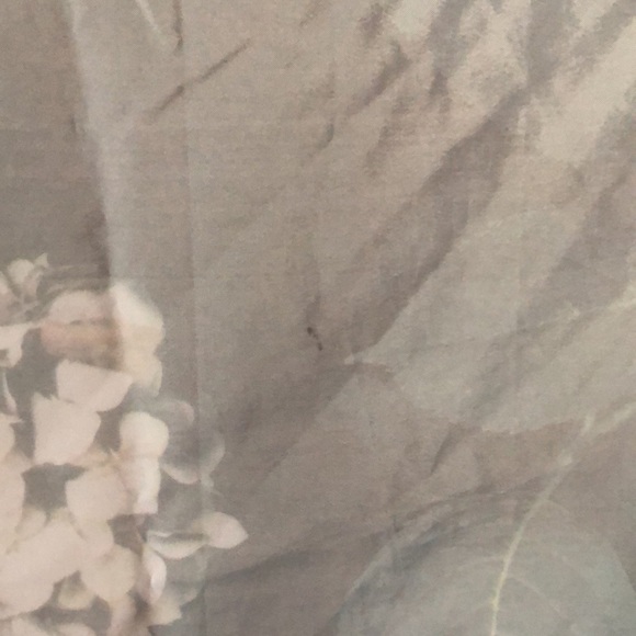 H&M hydrangea English garden shower curtain - Picture 8 of 8